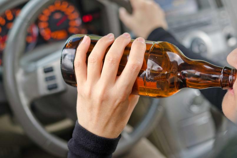  Galant onderzoekt verplicht alcoholslot in autocars